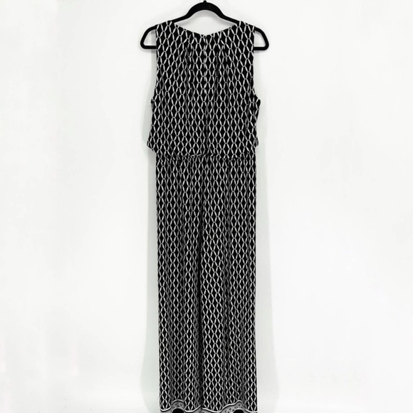 Tahari ASL Black and White Geometric Jumpsuit - Picture 5 of 11